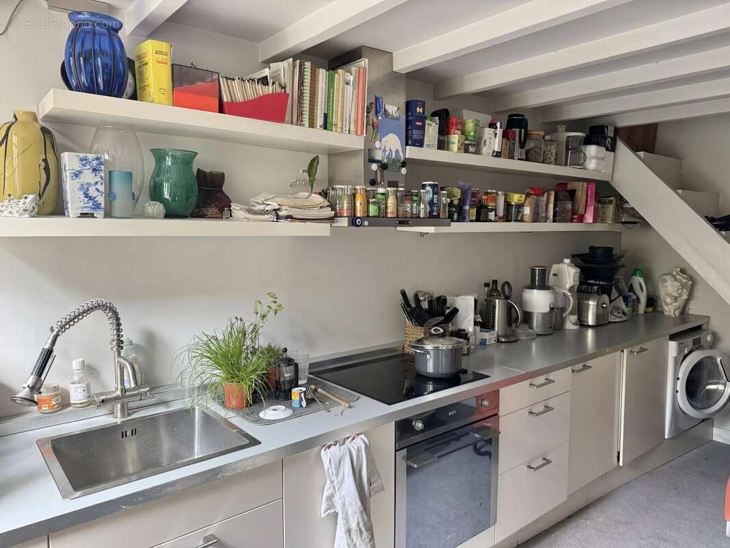 Appartement à PARIS-3E