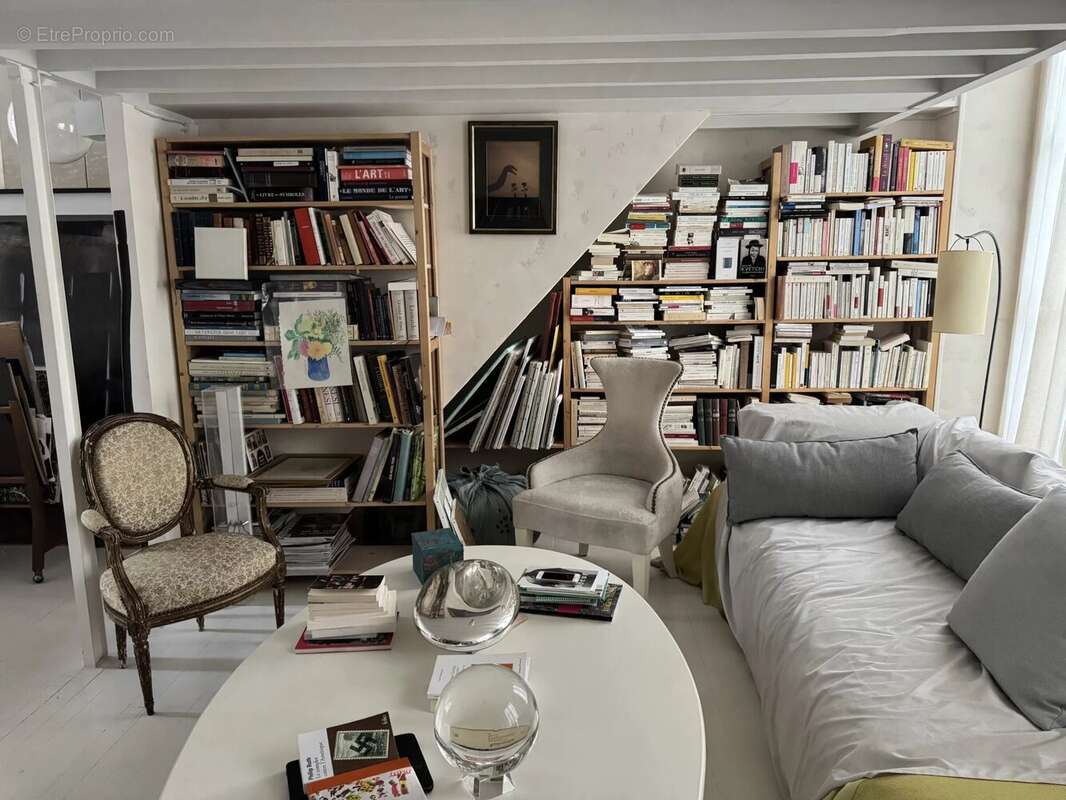 Appartement à PARIS-3E