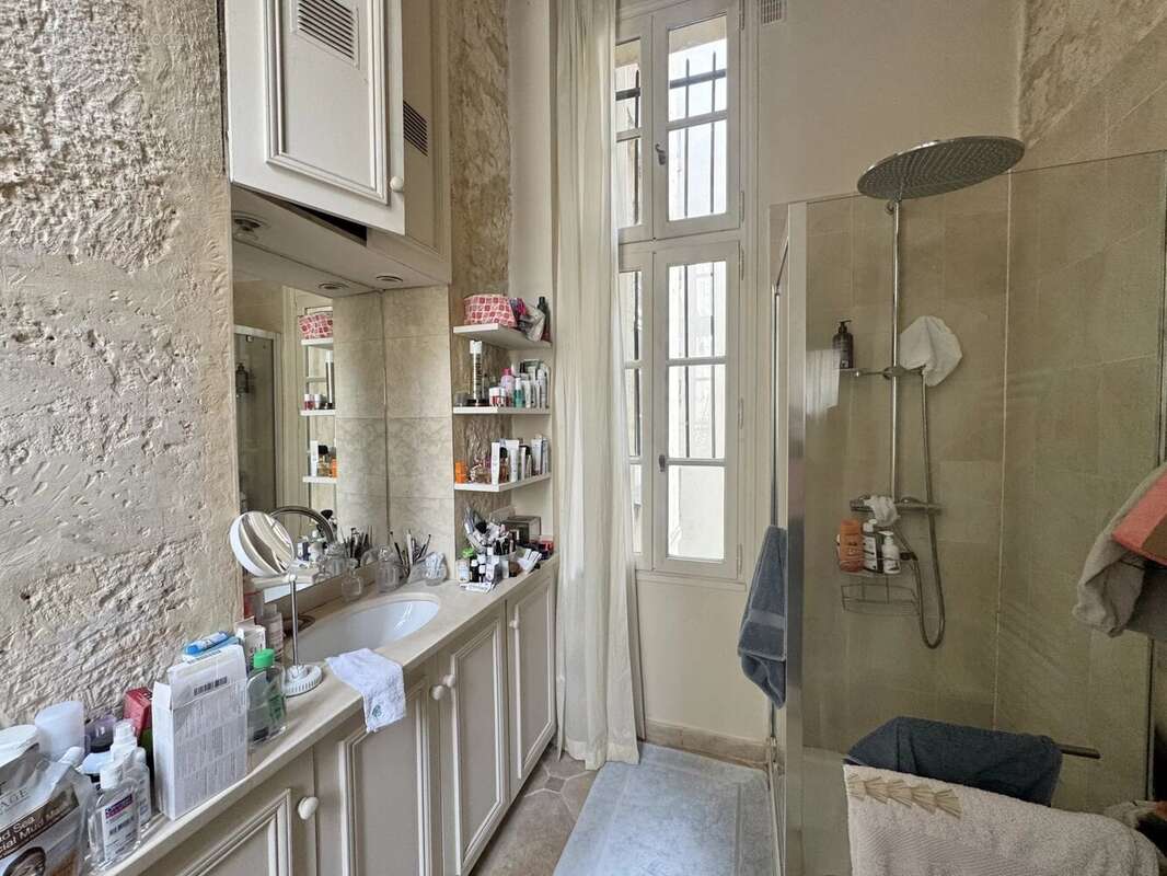 Appartement à PARIS-3E