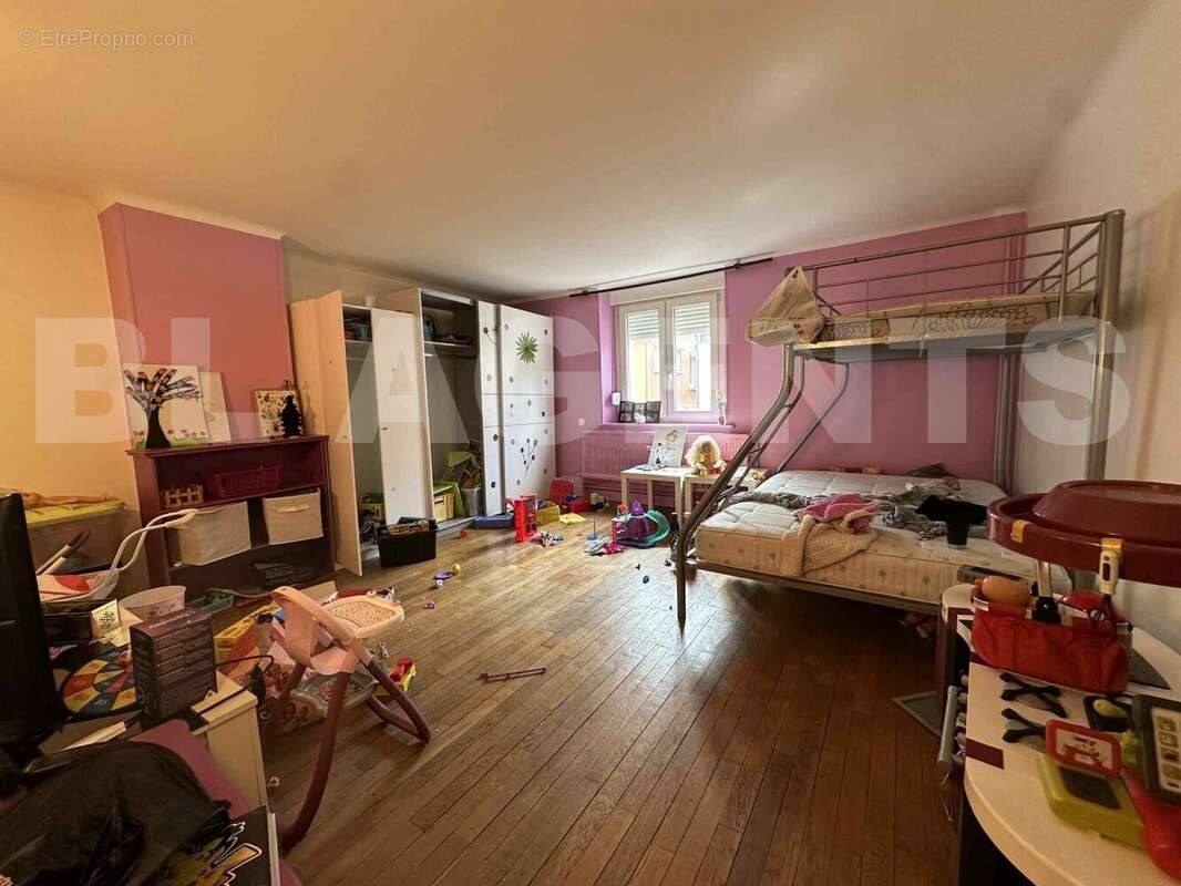 df78ed18-0792-4a78-aea7-bb77817efb57 - Appartement à CARIGNAN