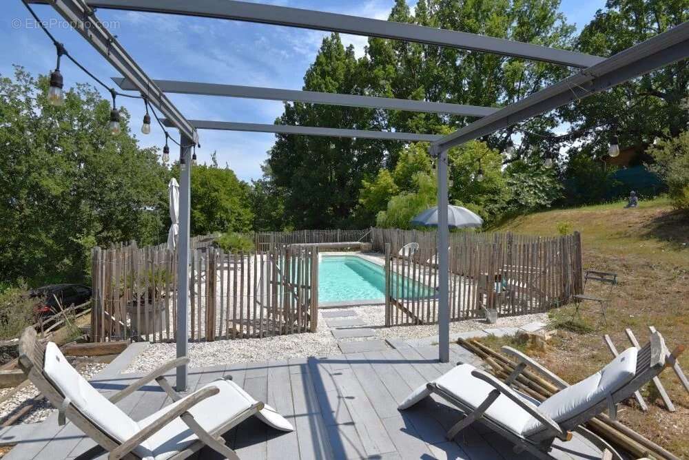 Maison à TOURRETTES