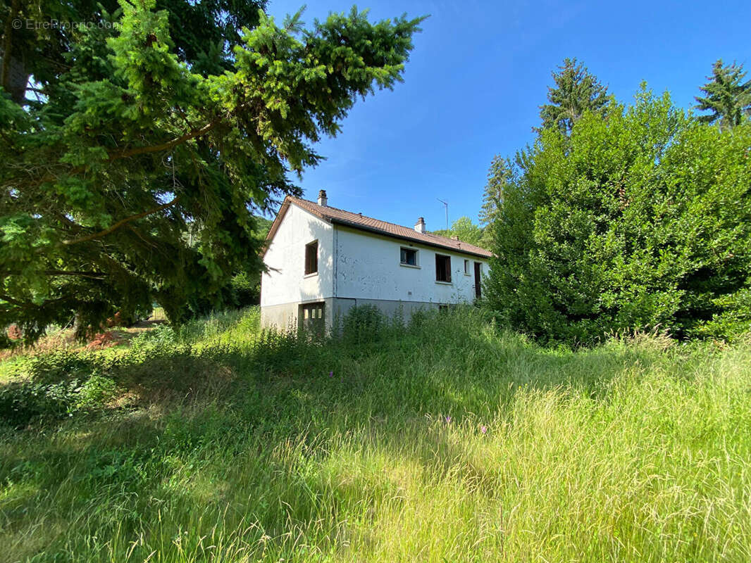 Maison à FONTAINE-SOUS-JOUY