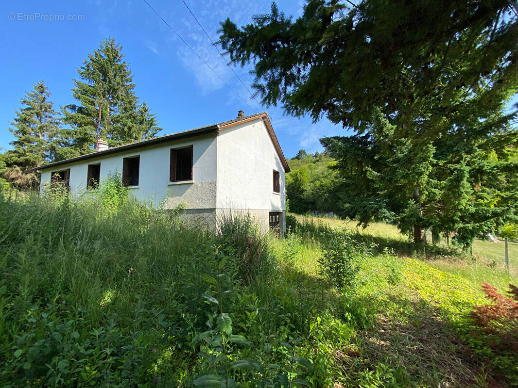 Maison à FONTAINE-SOUS-JOUY