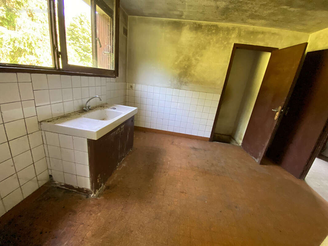 Maison à FONTAINE-SOUS-JOUY