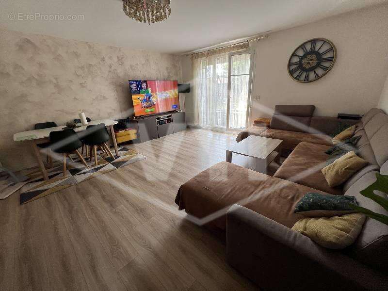 Maison à COMBS-LA-VILLE