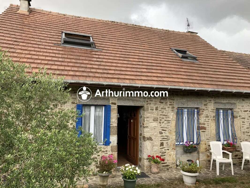 Maison à NEUILLY-LE-VENDIN