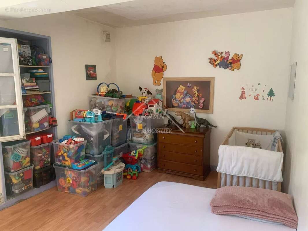 Maison à COSNE-D&#039;ALLIER