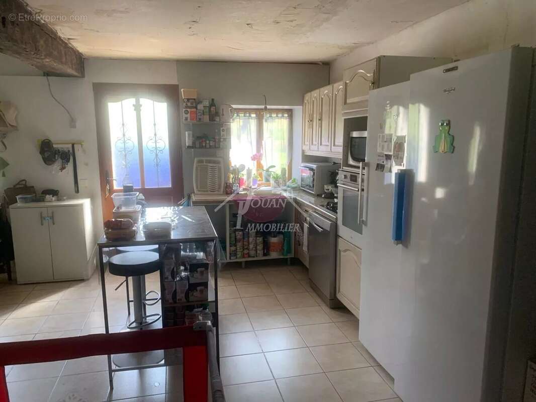 Maison à COSNE-D&#039;ALLIER