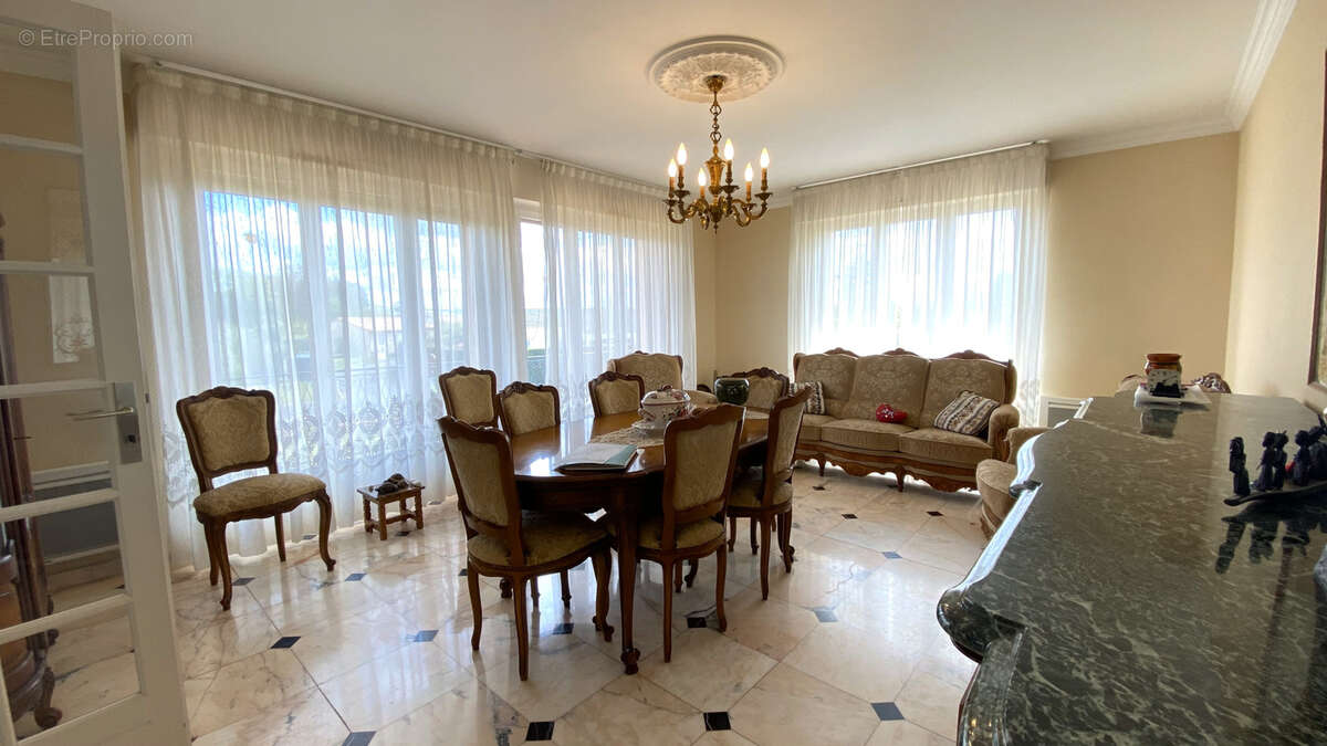 Maison à SAINT-ANDRE-DE-CUBZAC