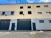 Commerce à VARENNES-JARCY