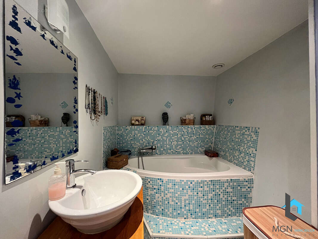 Maison à NEUVY-EN-DUNOIS