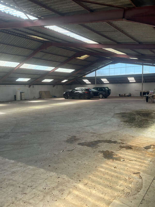 Commerce à SAINT-JUNIEN