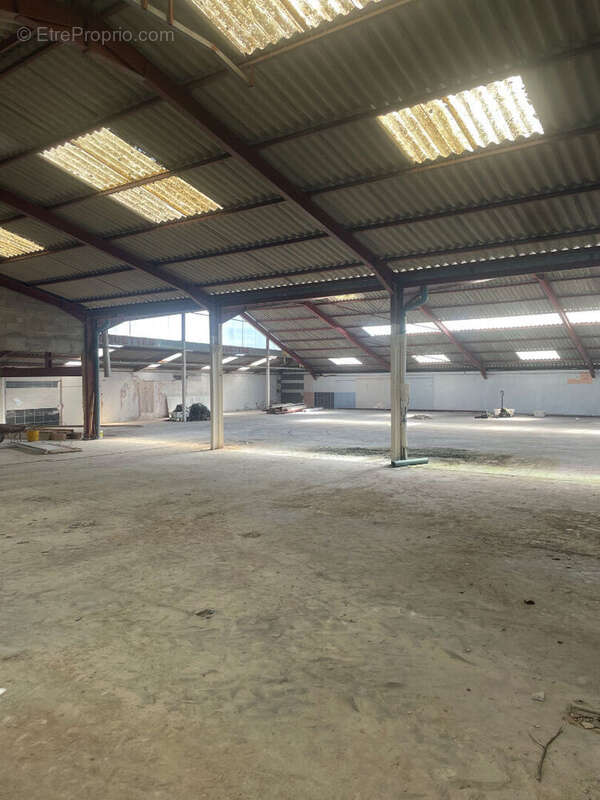 Commerce à SAINT-JUNIEN