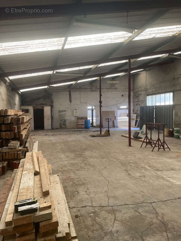 Commerce à SAINT-JUNIEN