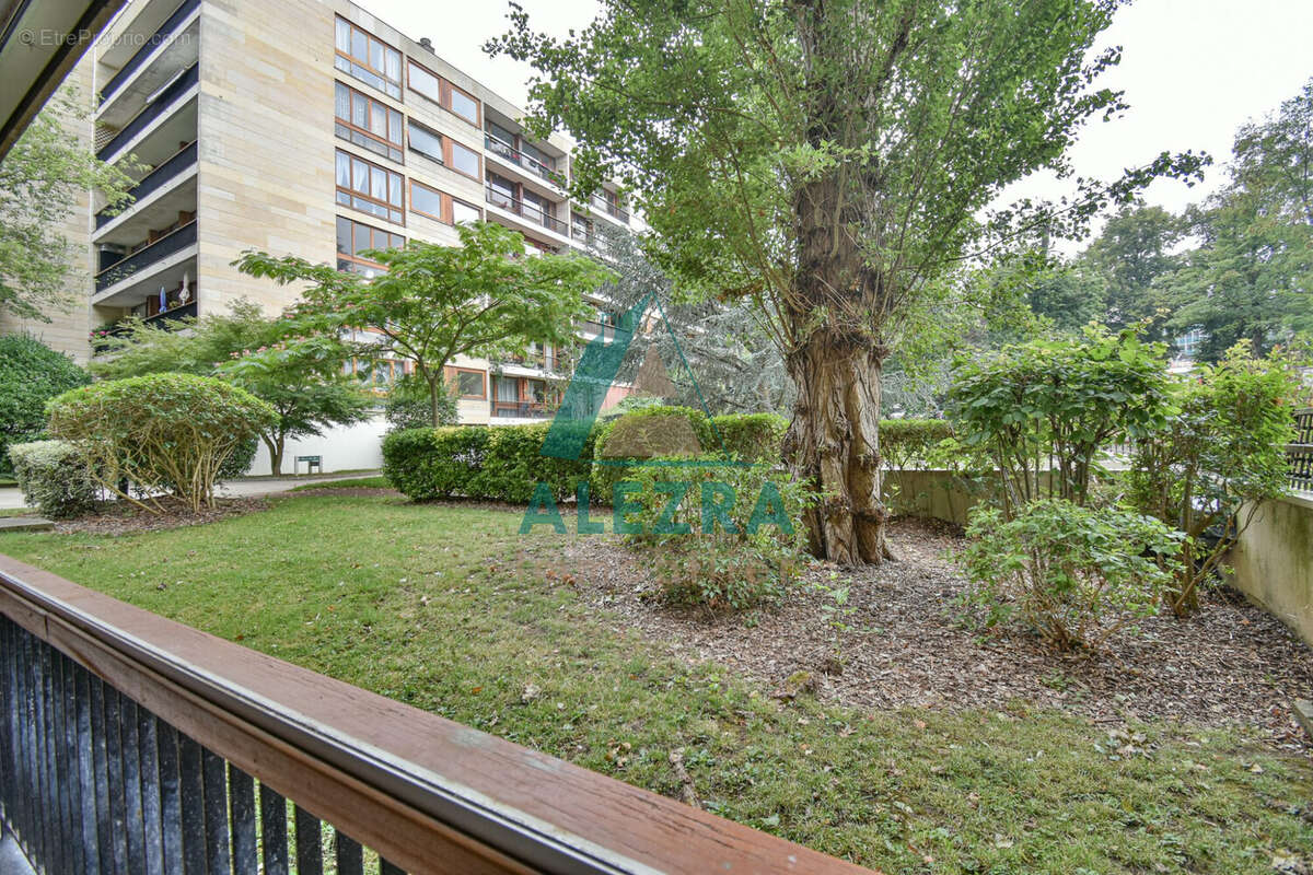 Appartement à LA CELLE-SAINT-CLOUD