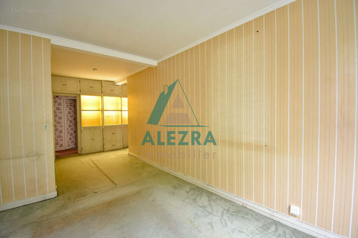 Appartement à LA CELLE-SAINT-CLOUD