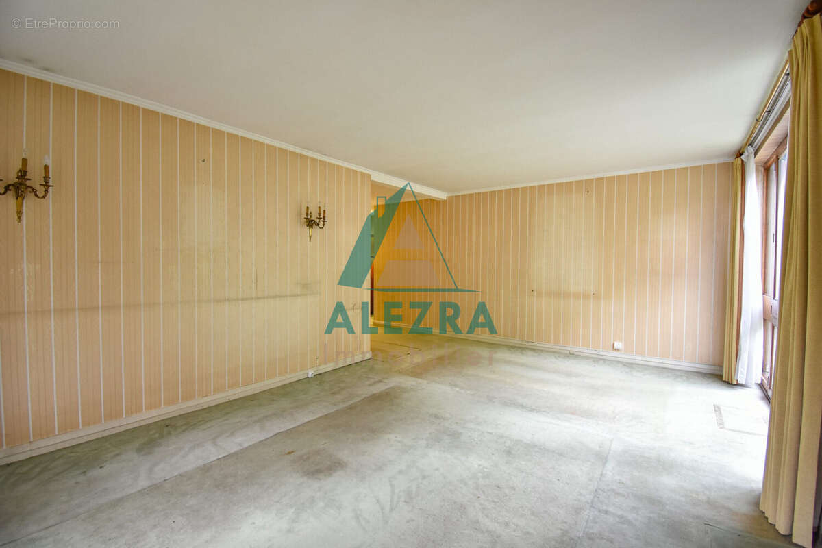 Appartement à LA CELLE-SAINT-CLOUD