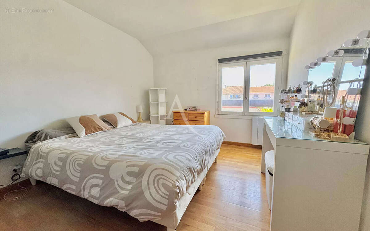 Maison à OZOIR-LA-FERRIERE