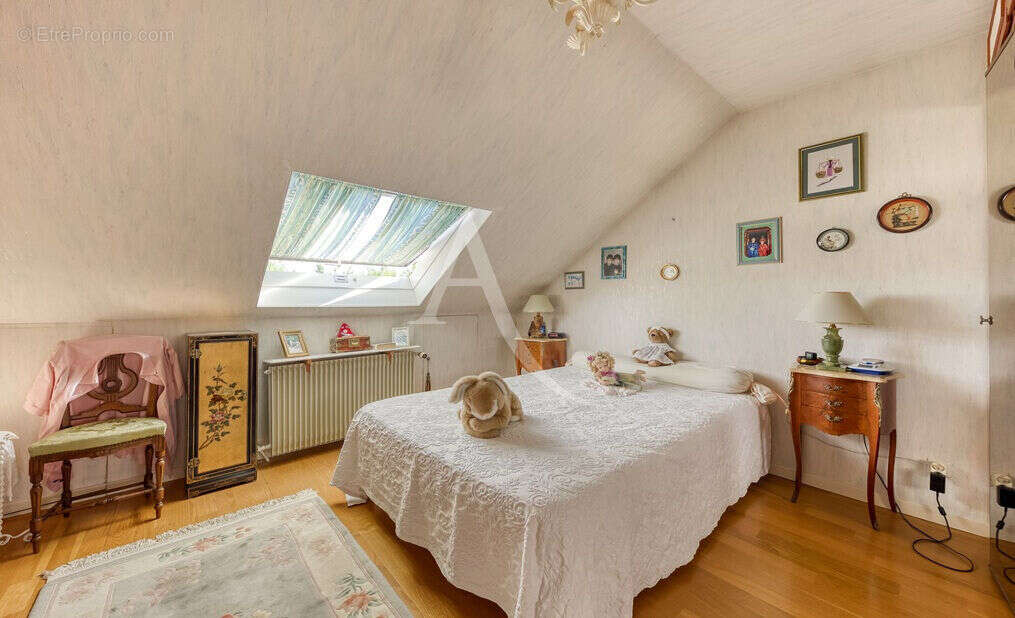 Maison à OZOIR-LA-FERRIERE