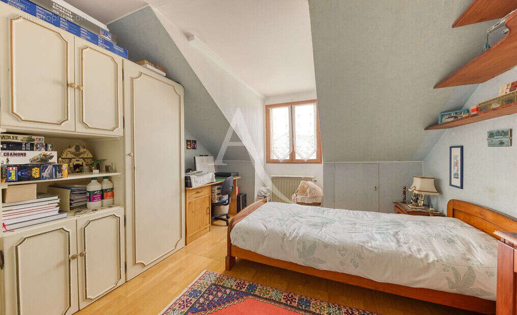 Maison à OZOIR-LA-FERRIERE