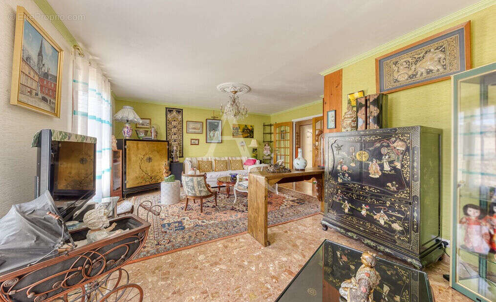 Maison à OZOIR-LA-FERRIERE