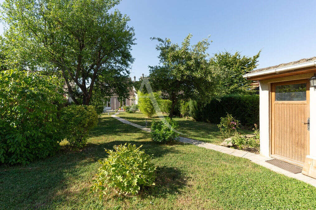 Maison à OZOIR-LA-FERRIERE