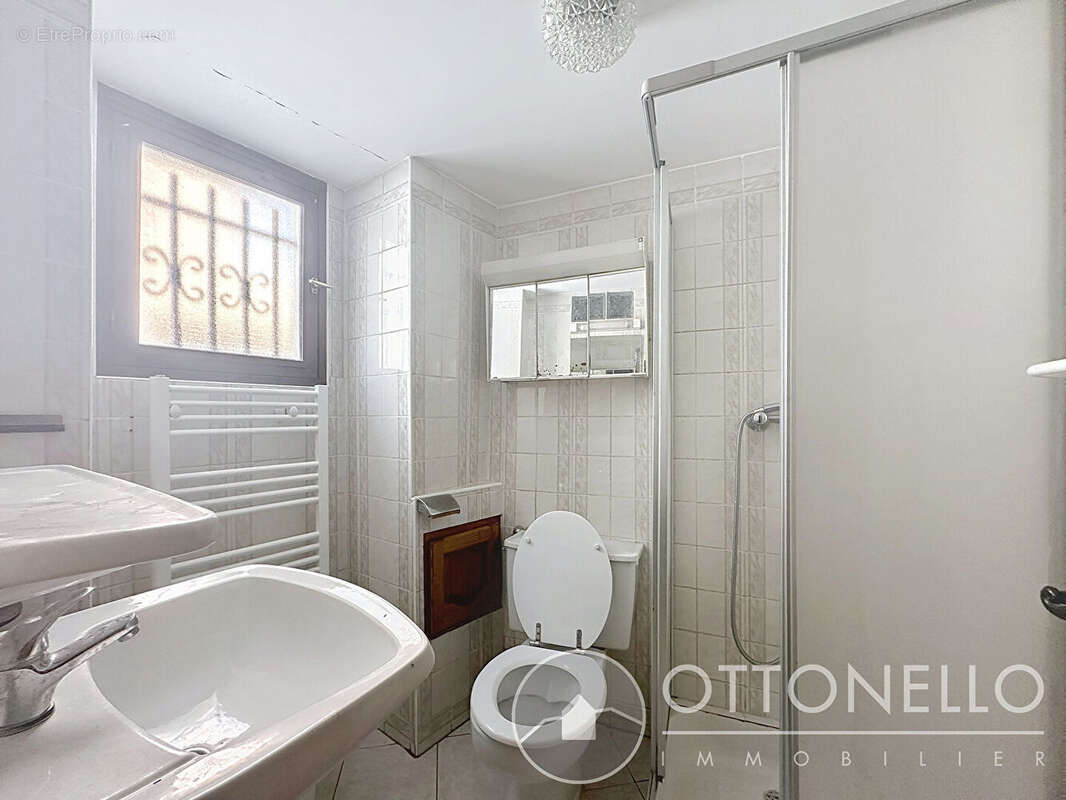 Maison à ROQUEBRUNE-SUR-ARGENS