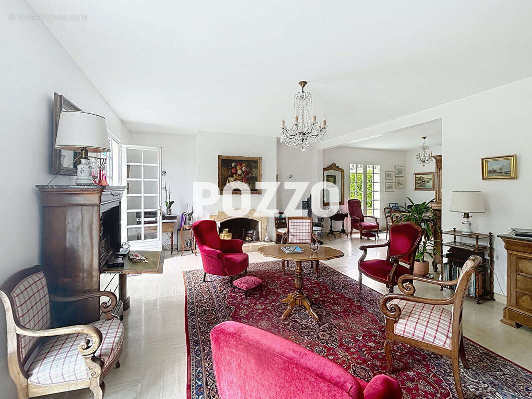 Maison à SAINT-DENIS-LE-GAST