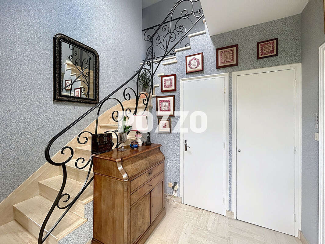 Maison à SAINT-DENIS-LE-GAST