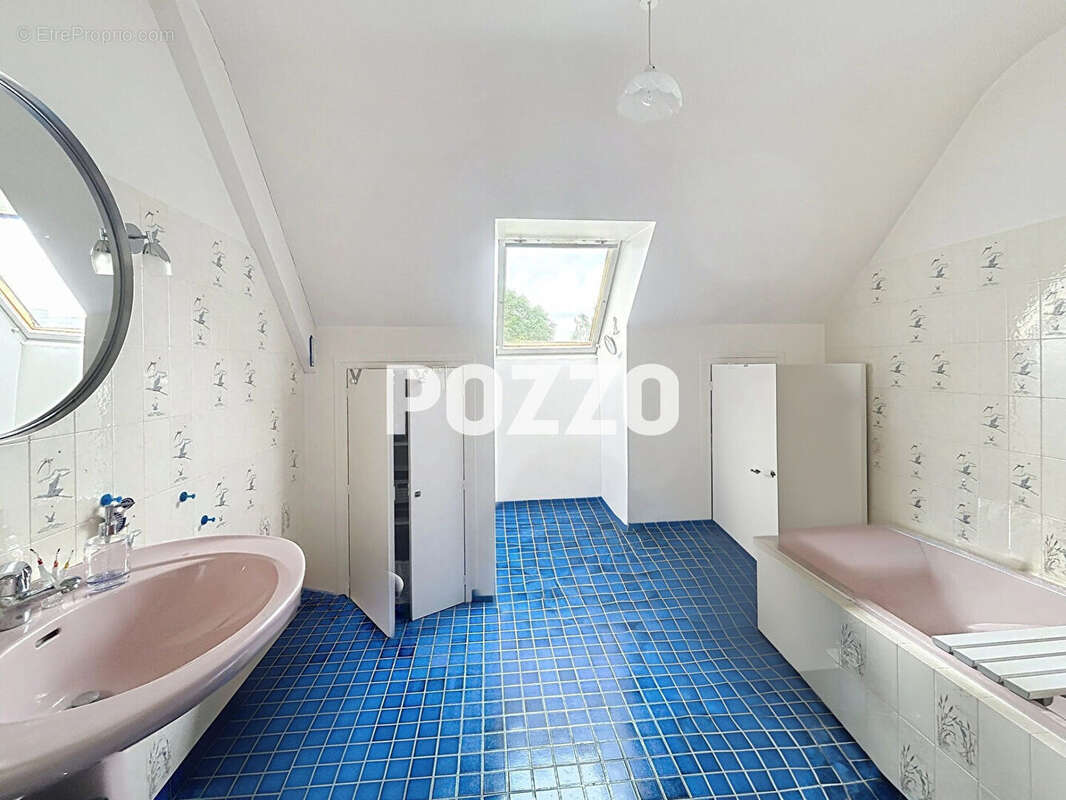 Maison à SAINT-DENIS-LE-GAST