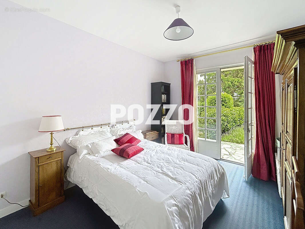 Maison à SAINT-DENIS-LE-GAST