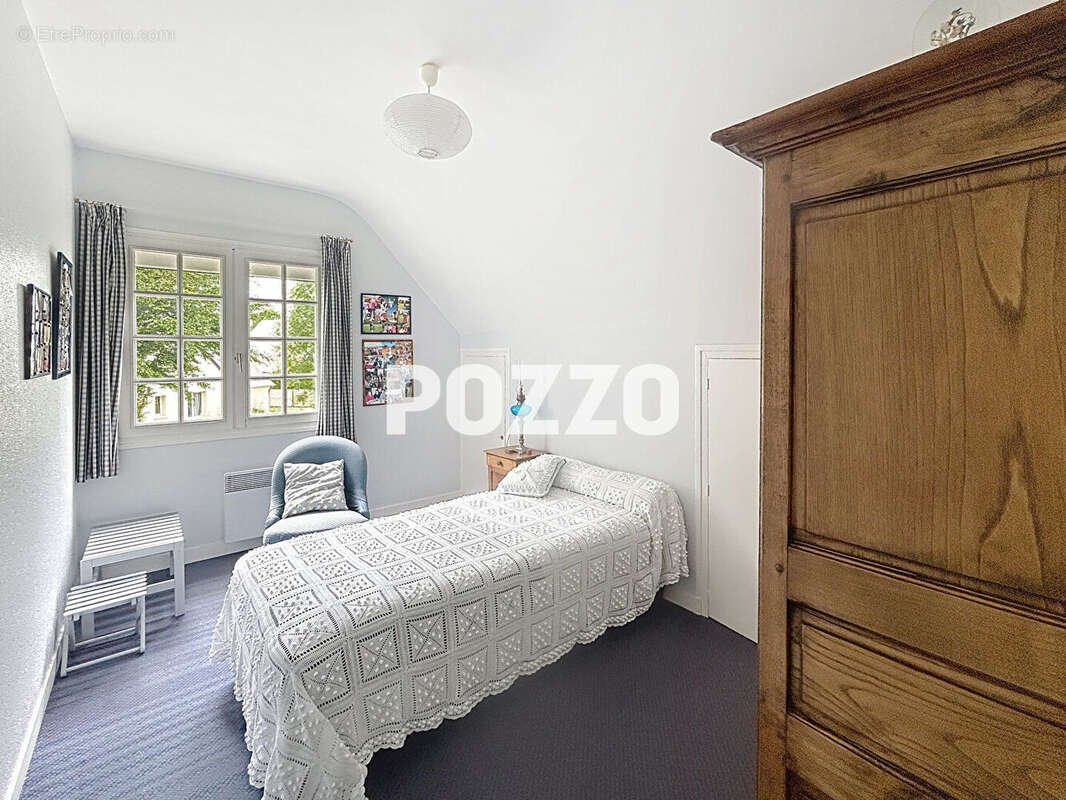 Maison à SAINT-DENIS-LE-GAST