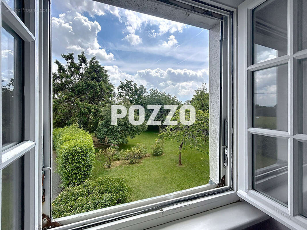 Maison à SAINT-DENIS-LE-GAST