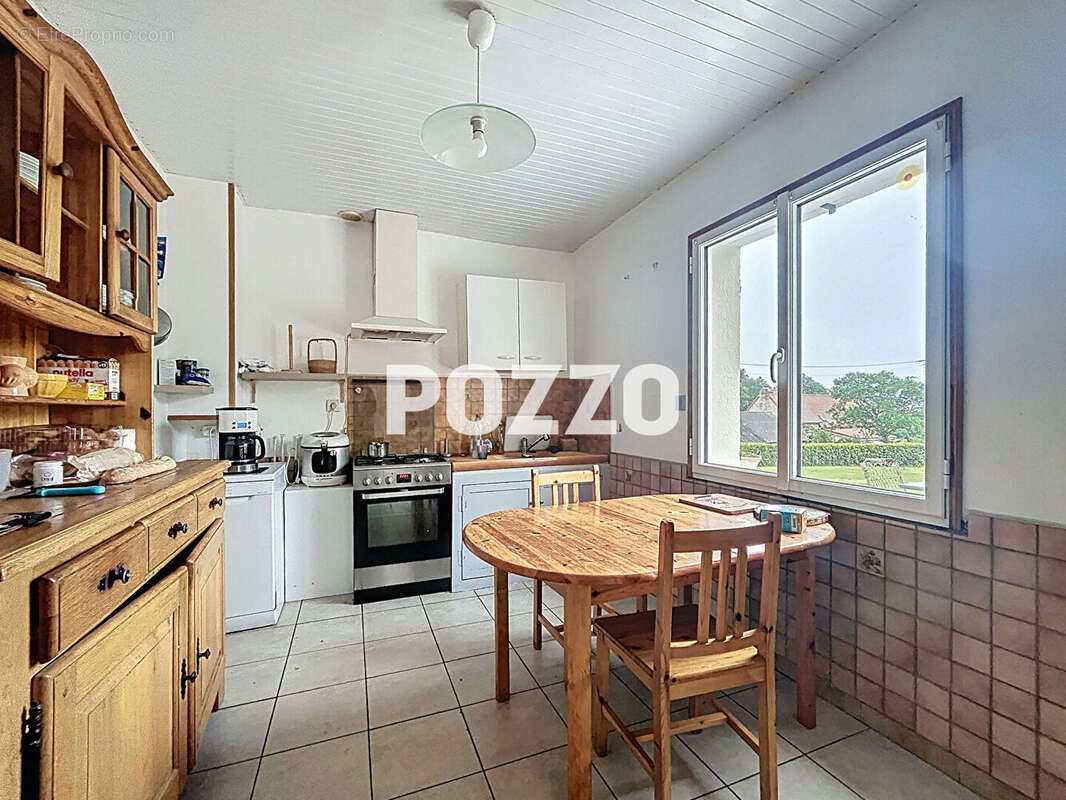 Maison à SAINT-MAURICE-EN-COTENTIN