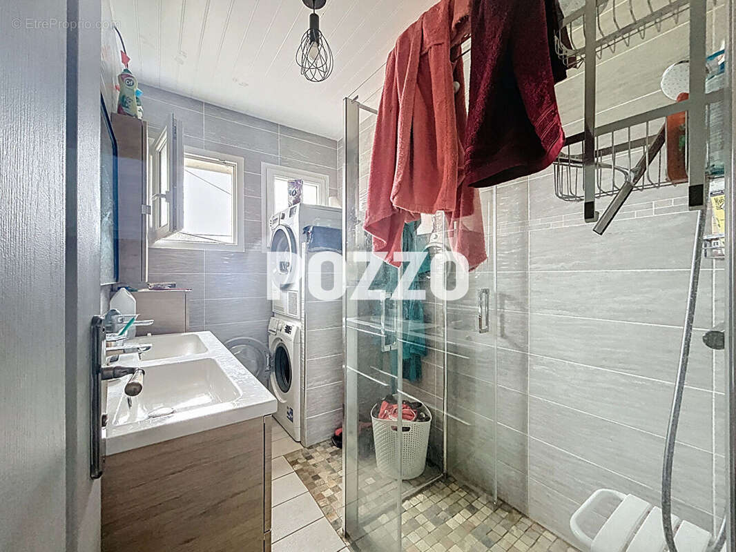 Maison à SAINT-MAURICE-EN-COTENTIN