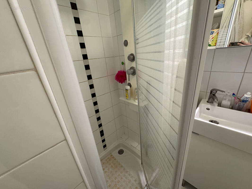 Appartement à PARIS-19E