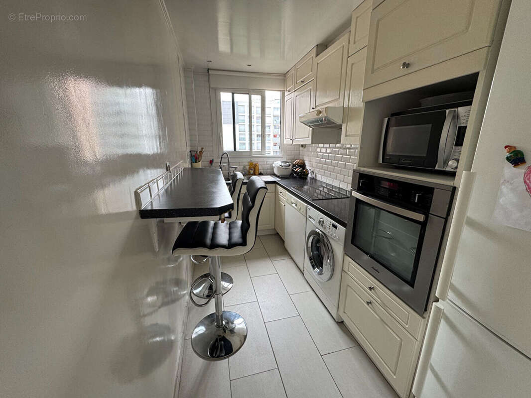 Appartement à PARIS-19E