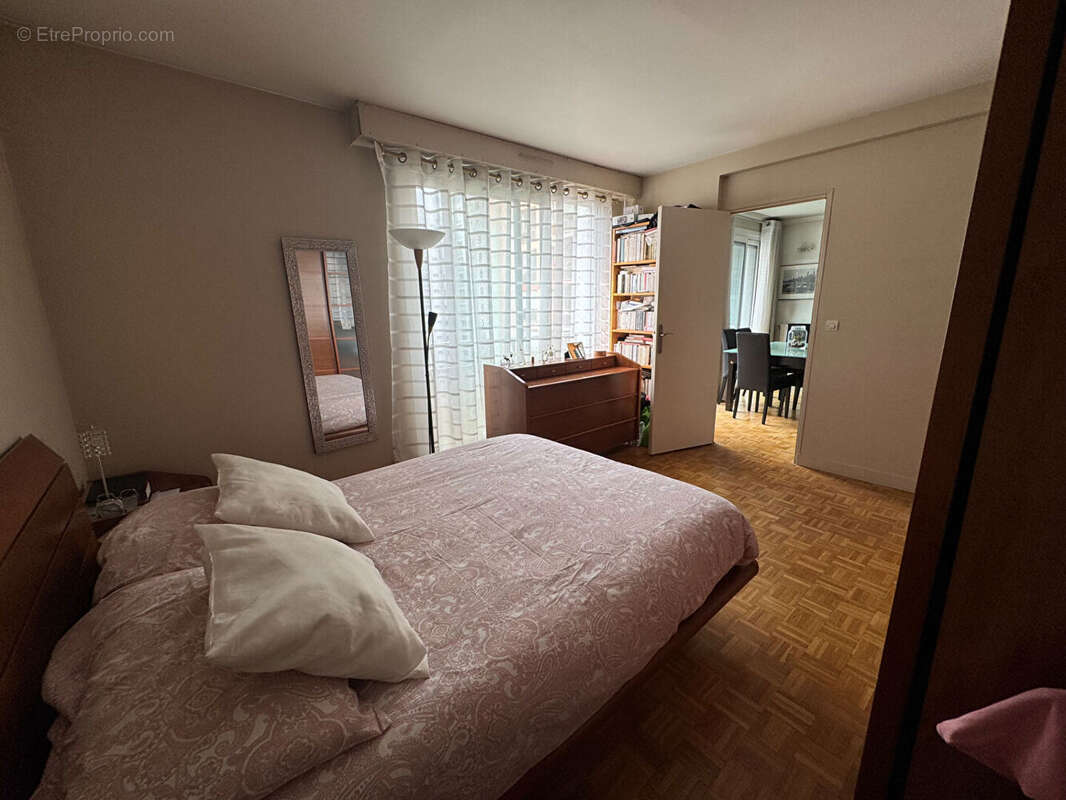 Appartement à PARIS-19E