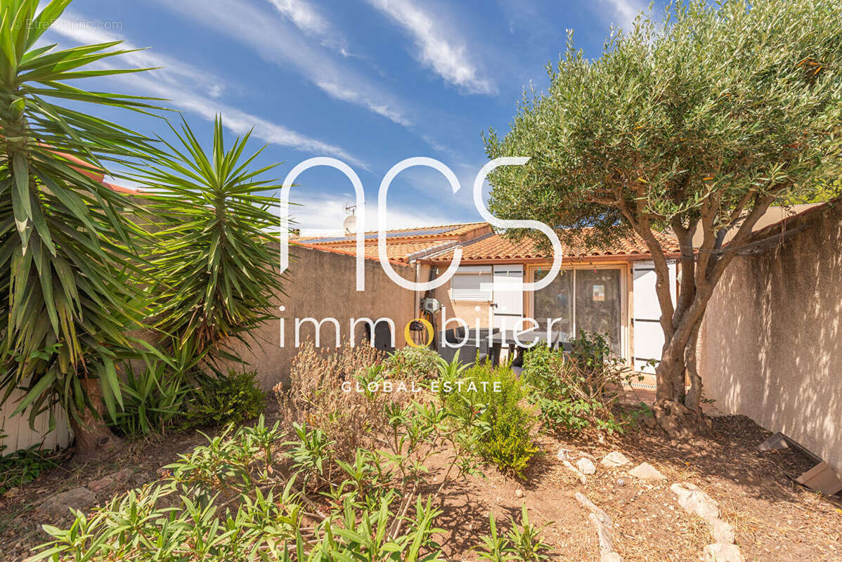 Maison à CHATEAUNEUF-LES-MARTIGUES