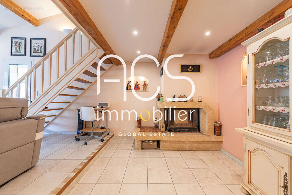 Maison à CHATEAUNEUF-LES-MARTIGUES