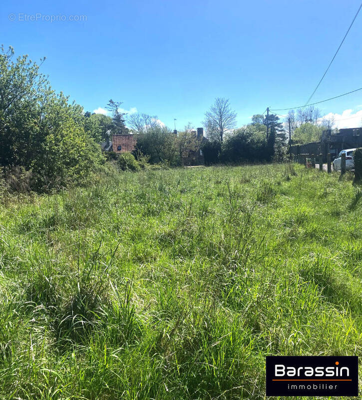 Terrain à GOUVILLE-SUR-MER