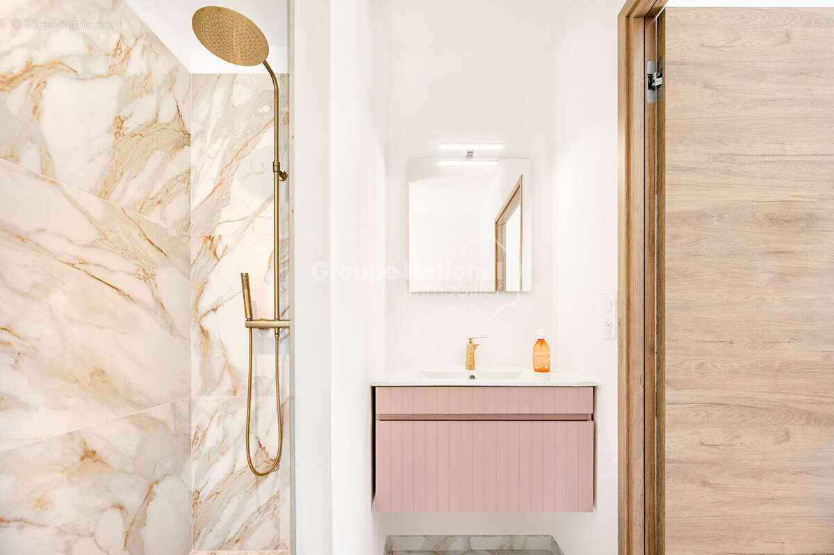 Maison à GREOUX-LES-BAINS