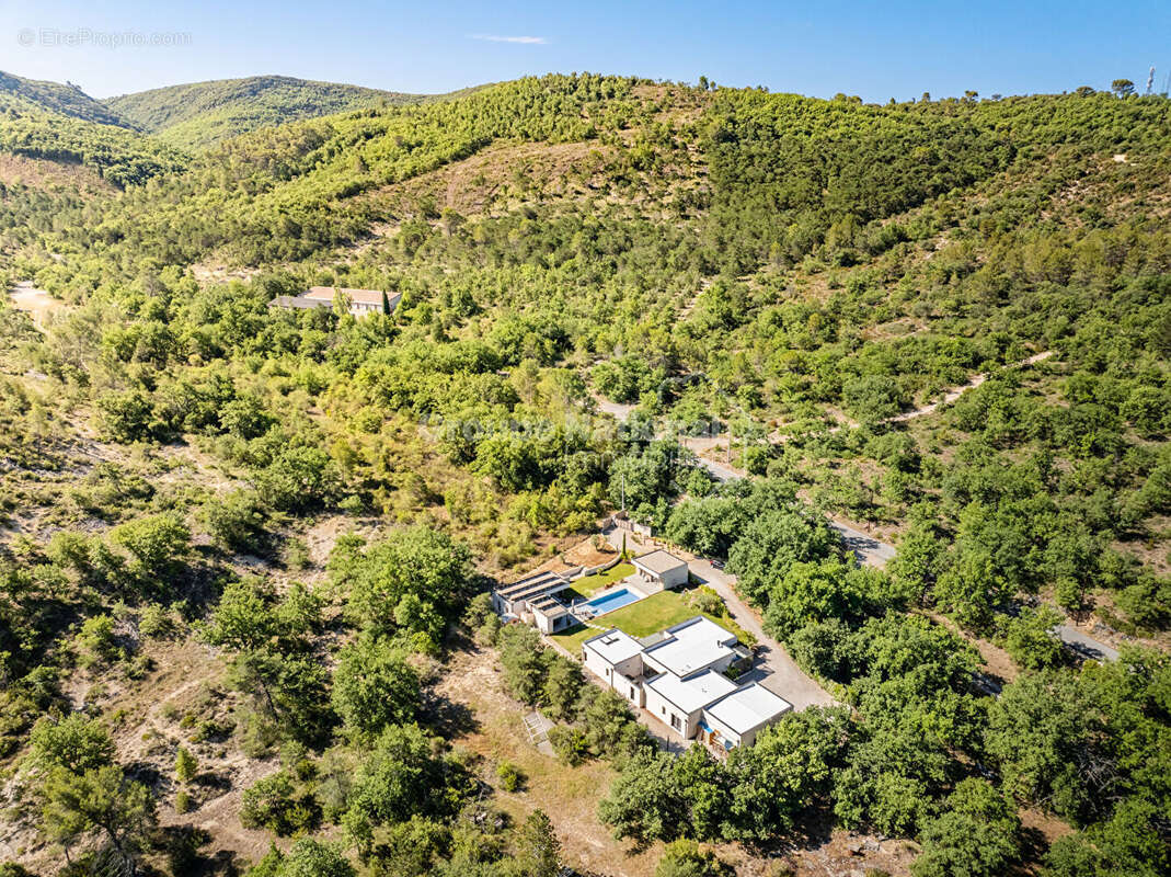 Maison à GREOUX-LES-BAINS