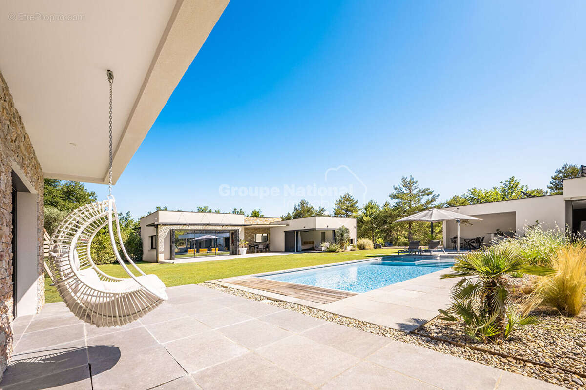 Maison à GREOUX-LES-BAINS