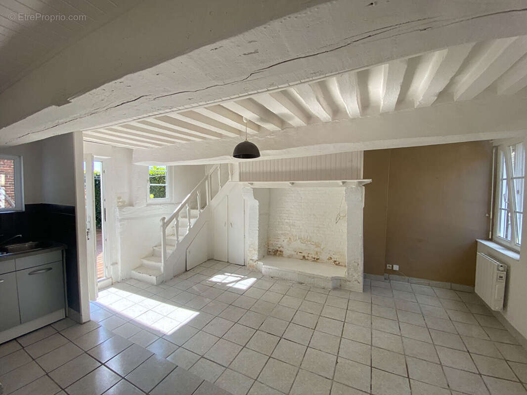 Maison à MEZIDON-CANON