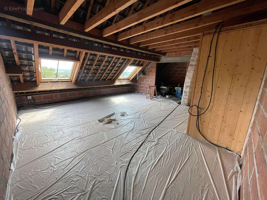 Maison à MEZY-SUR-SEINE