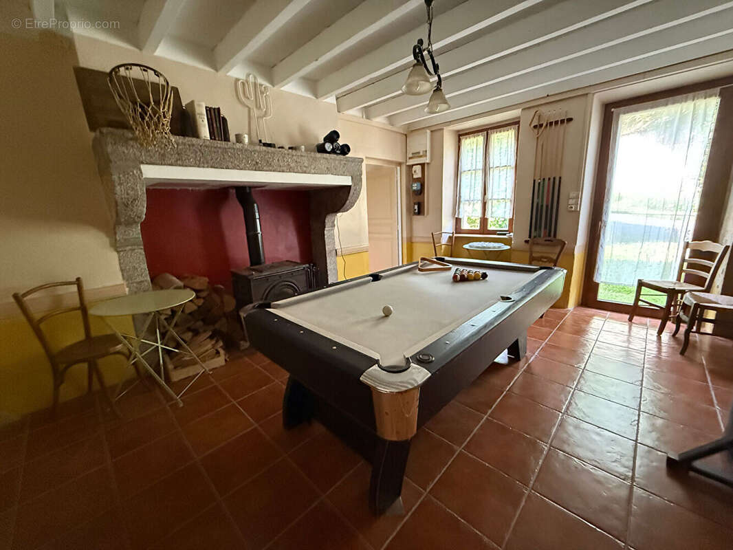 Maison à SAINT-NICOLAS-DES-BIEFS