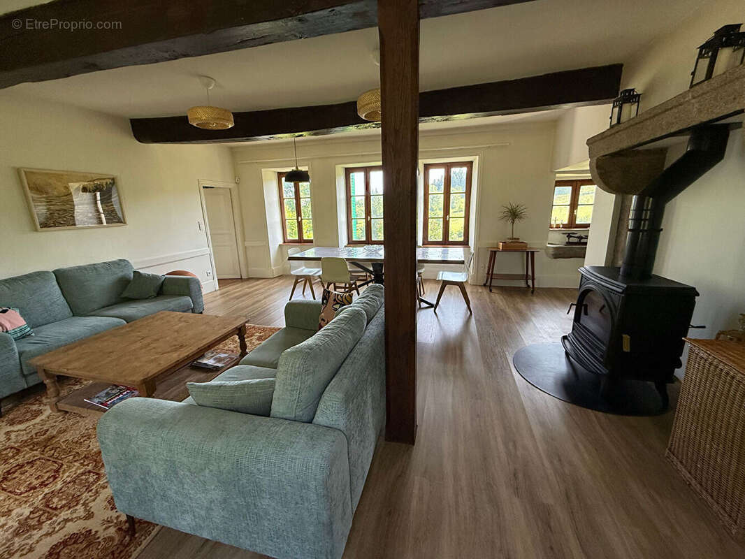 Maison à SAINT-NICOLAS-DES-BIEFS