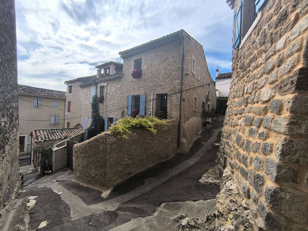 Maison à MALLEMORT