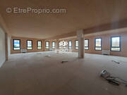 Commerce à ALLONZIER-LA-CAILLE